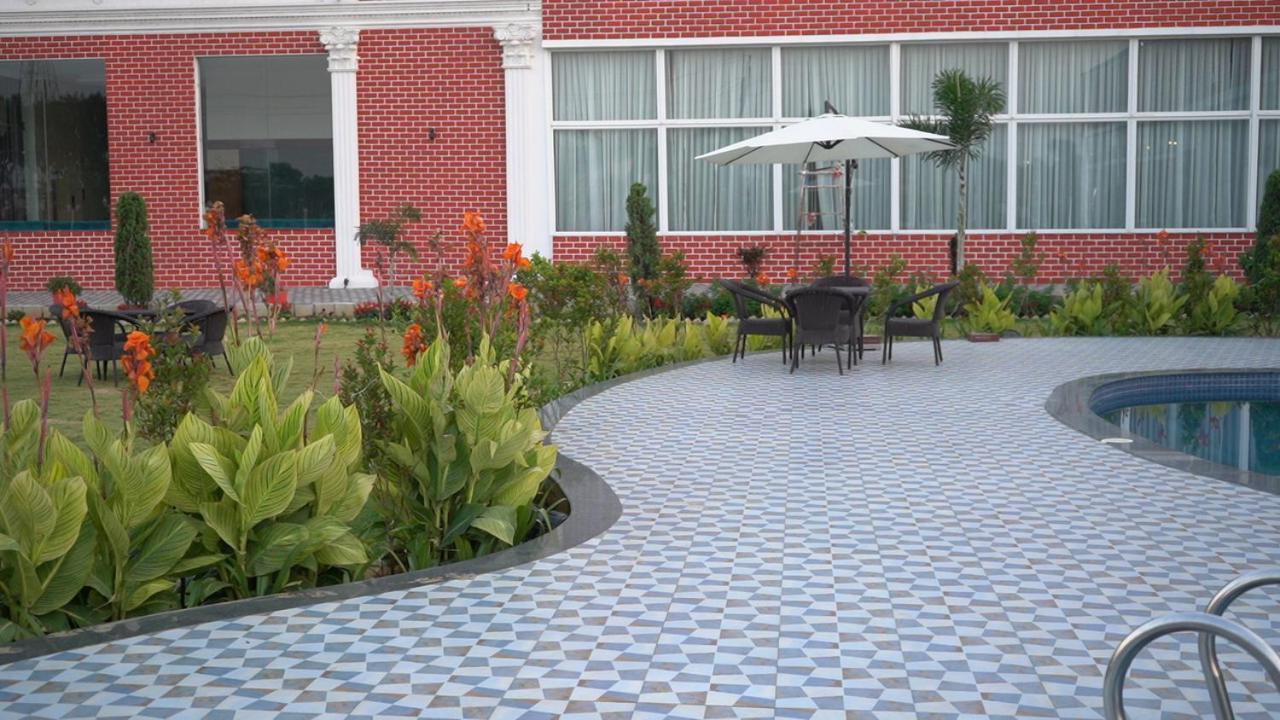The Kamoda Resort Ambikapur Exterior photo
